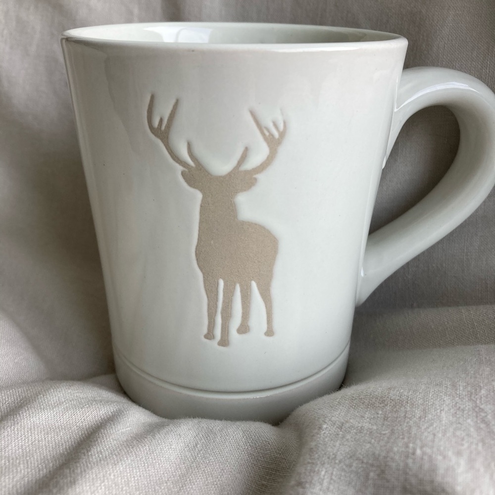 Stag/ buck/ male deer mug in a neutral cream